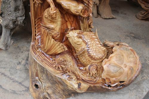 产品中心 木质,竹质工艺品 > 香樟木雕年年有余工艺品家居摆件 鲤鱼跃